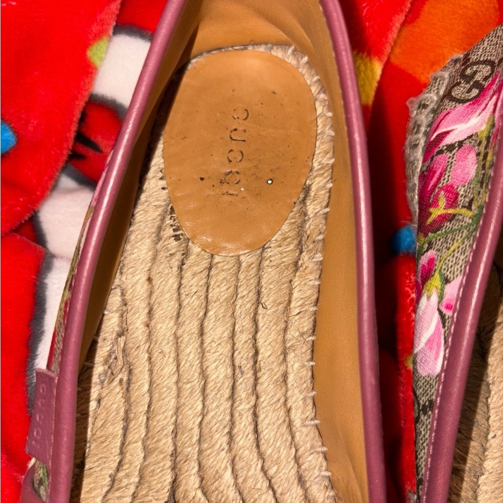 Gucci designer floral espadrille flats women’s shoes Size EU 38 RARE QUICK SHIP - Picture 2 of 12